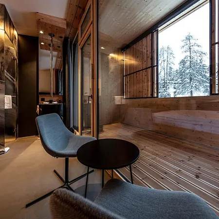 Arnica - Adults Only 3* Scuol