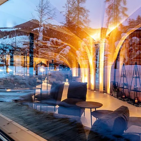 Arnica - Adults Only 3* Scuol