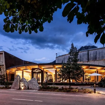 Hotel Arnica - Adults Only 3*