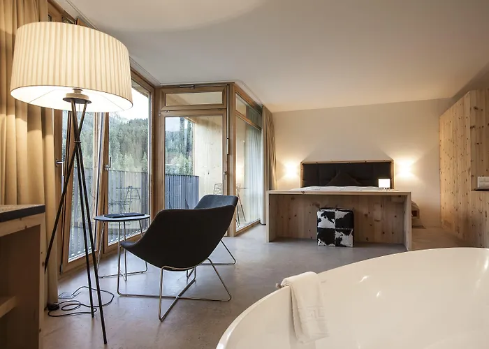 Hotel Arnica - Adults Only 3*