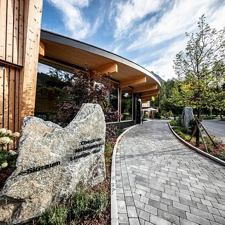 Arnica - Adults Only 3* Scuol