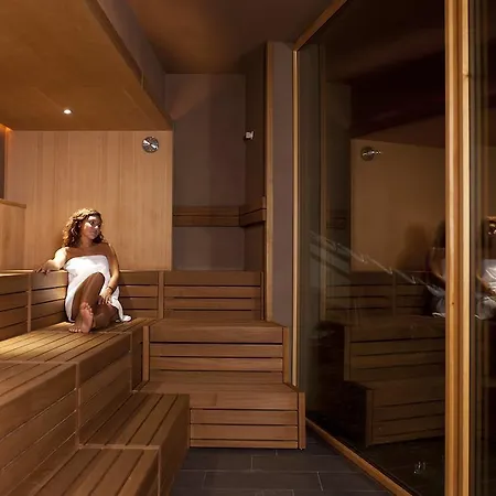 Arnica - Adults Only 3* Scuol