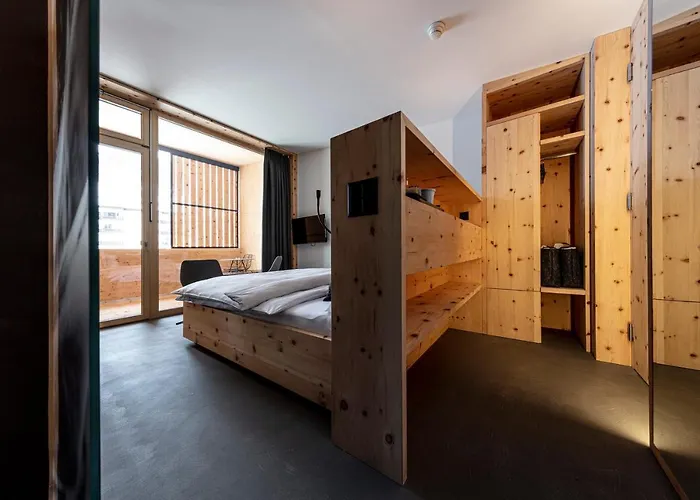 Arnica - Adults Only 3*