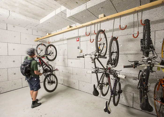 Hotel Arnica - Adults Only 3*